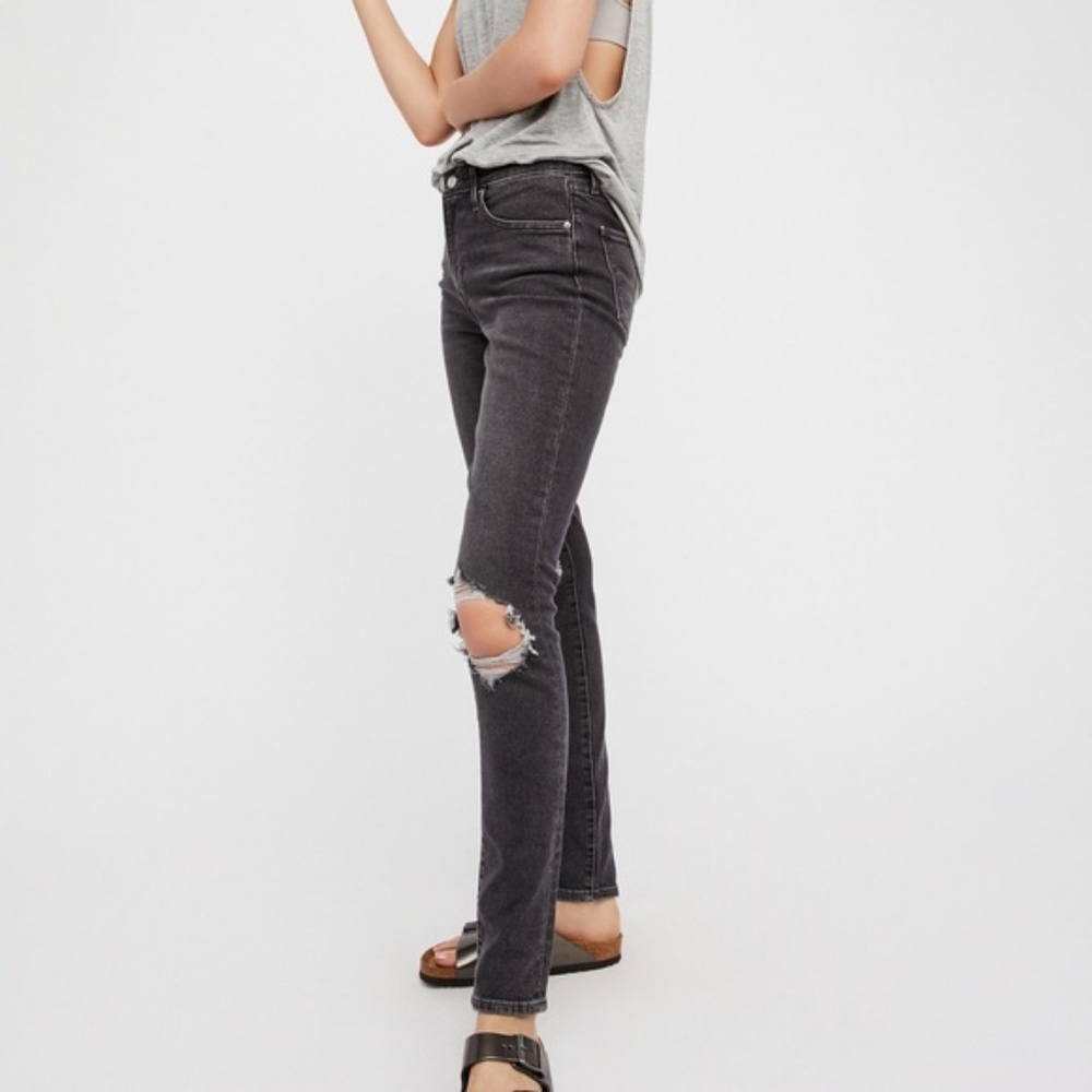 Levi's Women's Skinny Jeans - Dark Gray